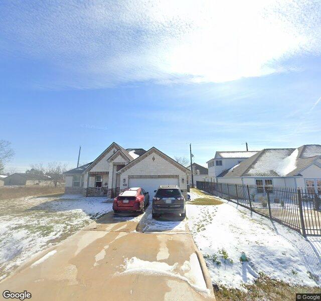 Exterior of Aging Gracefully Assisted Living Residence in Arcola, TX