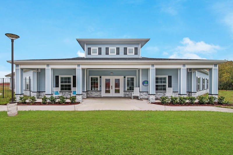 Exterior of Apex Oaks at Clear Lake Assisted Living in Houston, TX