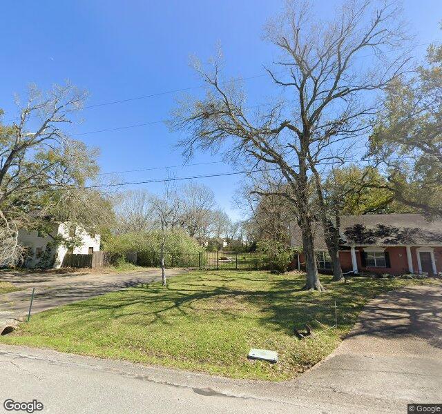 Exterior of Cozy Living Community in MISSOURI CITY, TX