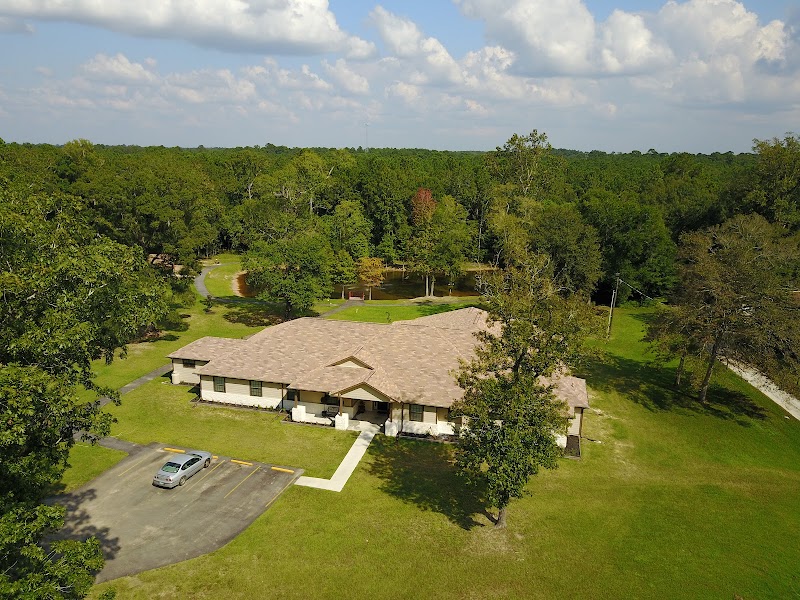 Exterior of Pine Hollow Ranch Senior Living in conroe, TX