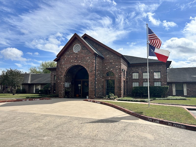 Exterior of Regency Village in Webster, TX