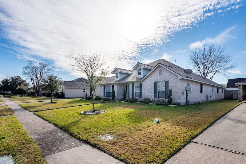 Exterior of Serenity Pointe Assisted Living in Pearland, TX