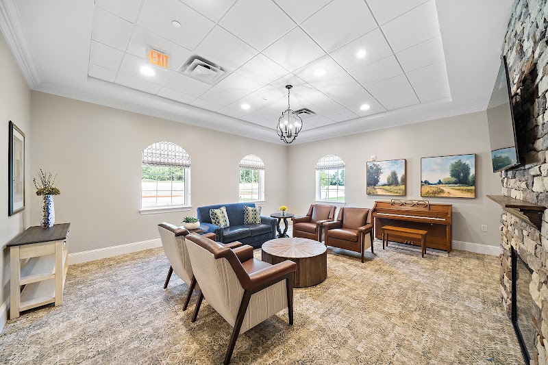 Exterior of Worthington Manor in Conroe, TX